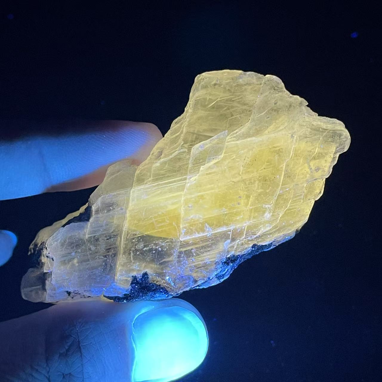 新しい100％天然セレナイト黄色蛍光鉱物標本、原石、ザンビア - Home Decor Zambia のレビューと価格